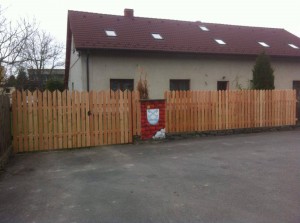 Modřínový plot